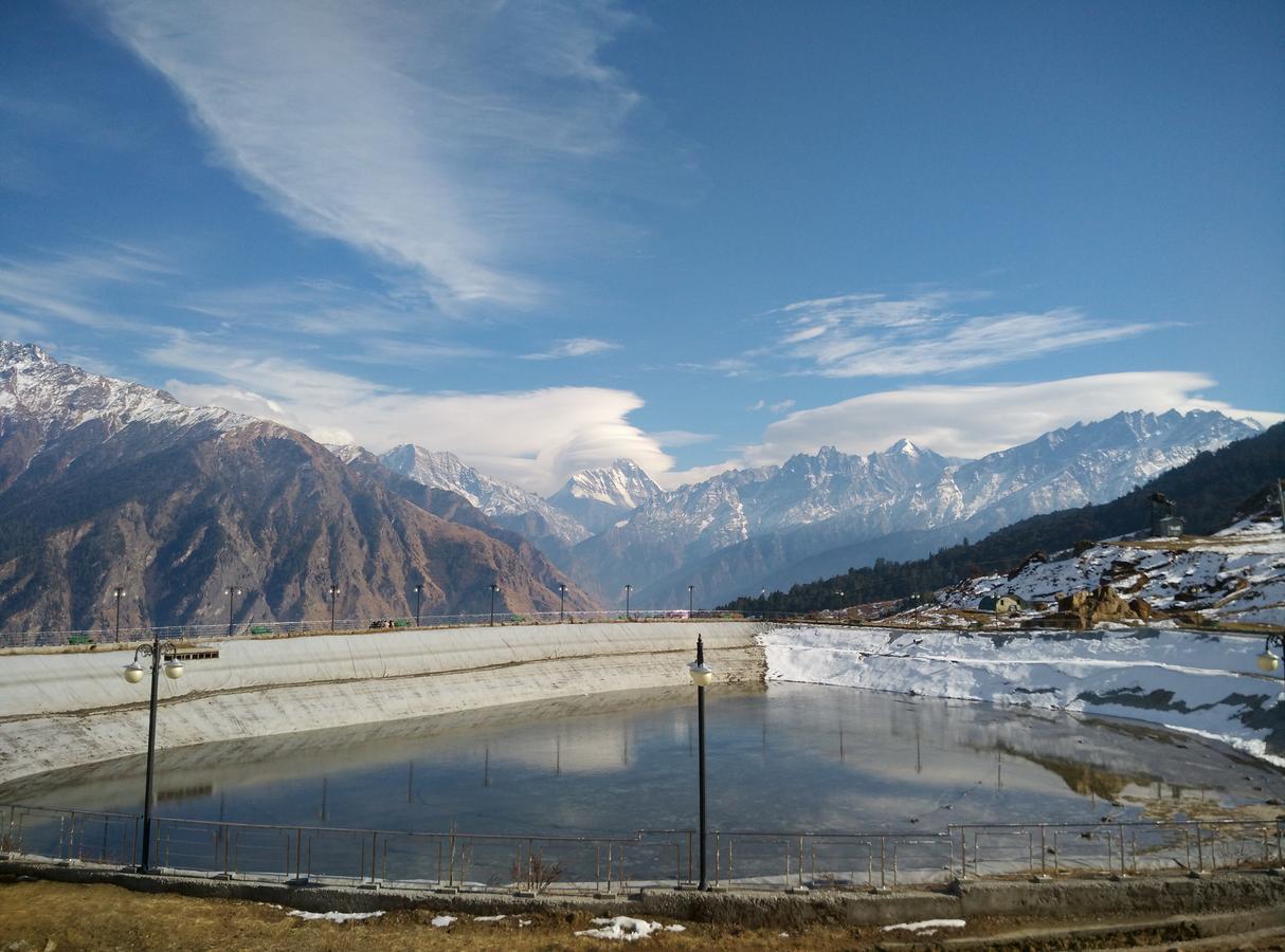 Auli Resort Joshimath Ngoại thất bức ảnh